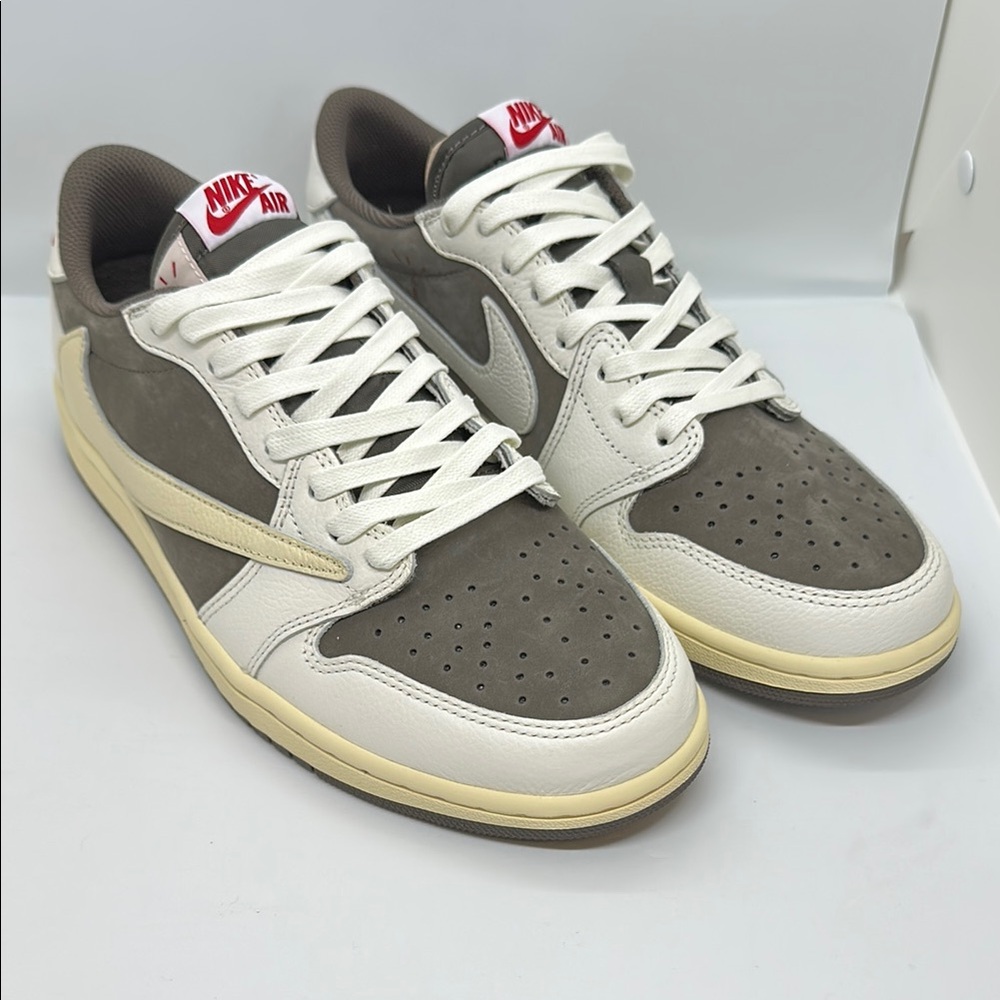 Travis Scott x Air Jordan 1 Retro Low OG 'Reverse Mocha'